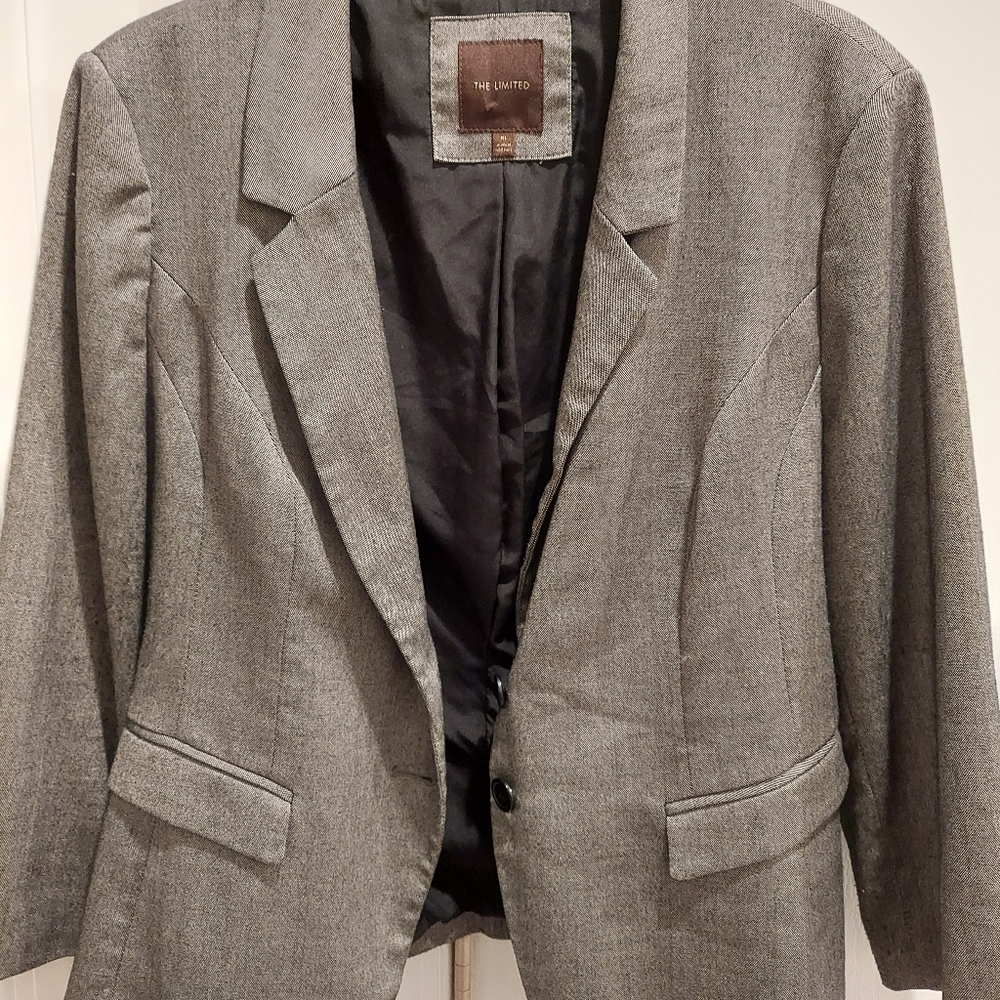Limited 2 button Blazer
